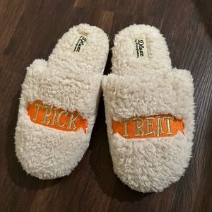 Women’s Trick or Treat Cozy Slippers‎
